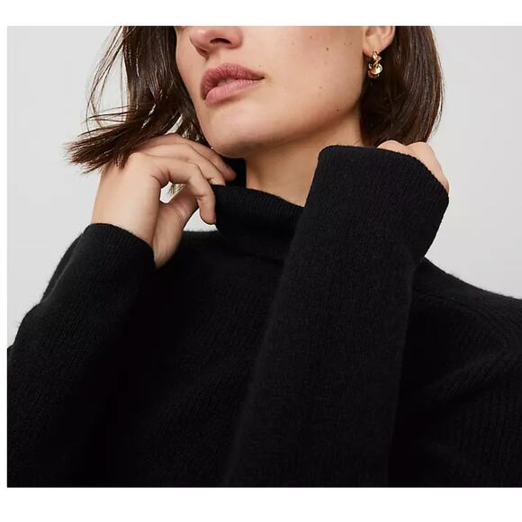 NWOT Ann Taylor Cashmere Ribbed Turtleneck Sweater Small - Picture 4 of 5